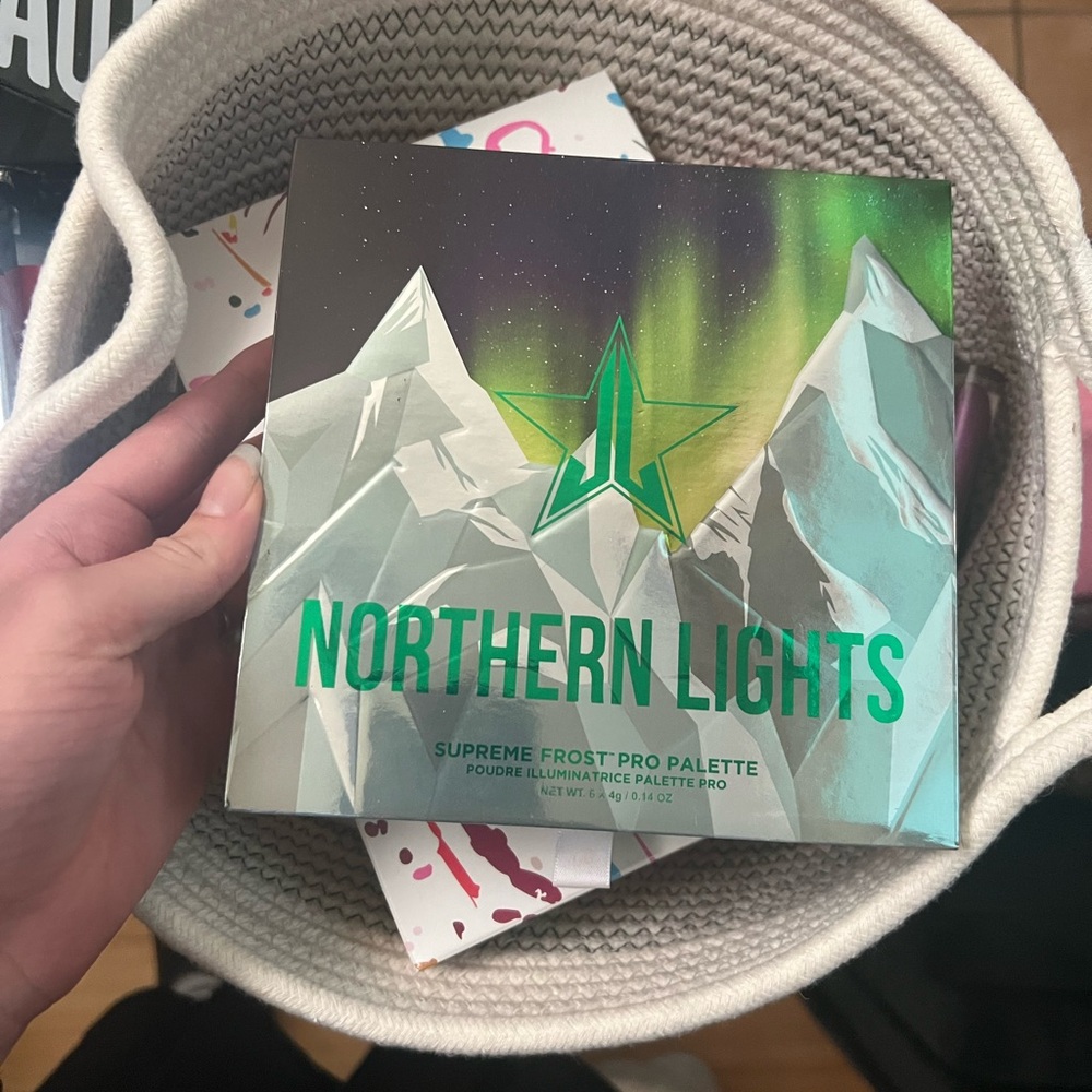 Jeffree Star Northern Lights Highlighter Palette